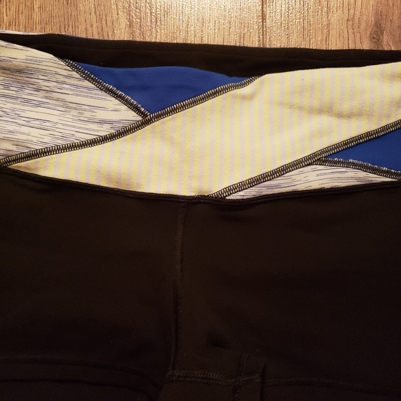 Lululemon booty shorts - Picture 2 of 5